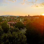 180 Panoramic Views Fully Equipped For 6 Acs